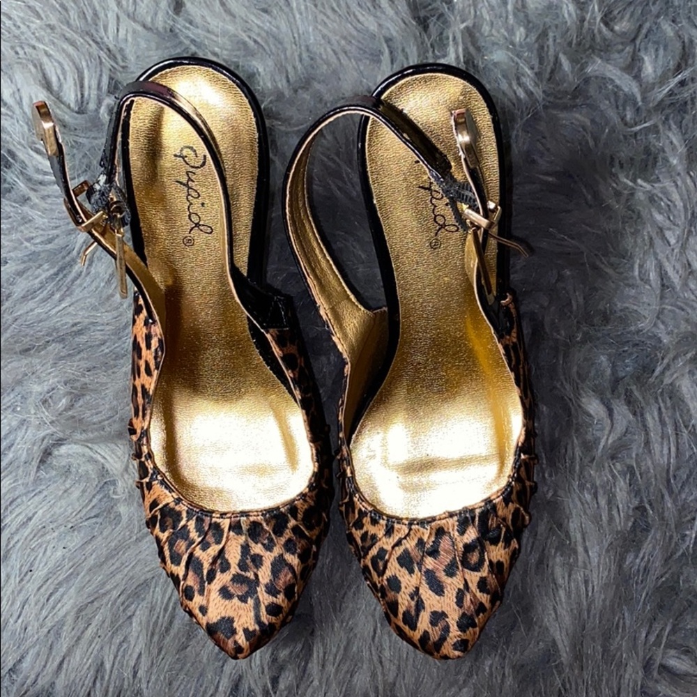 LEOPARD HEELS